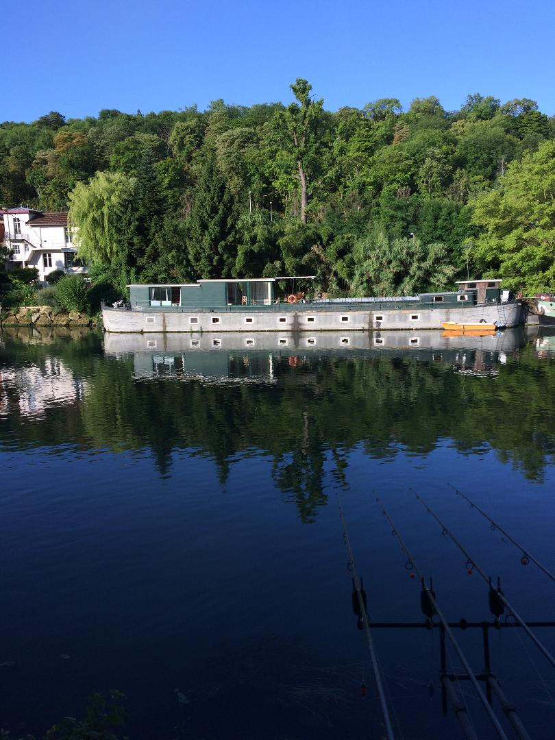 Péniche d'habitation 250 m2