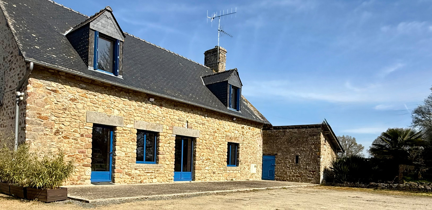Nouveau Gîte cosy-6 pers-proche Ste Suzanne-piscine-local vélos