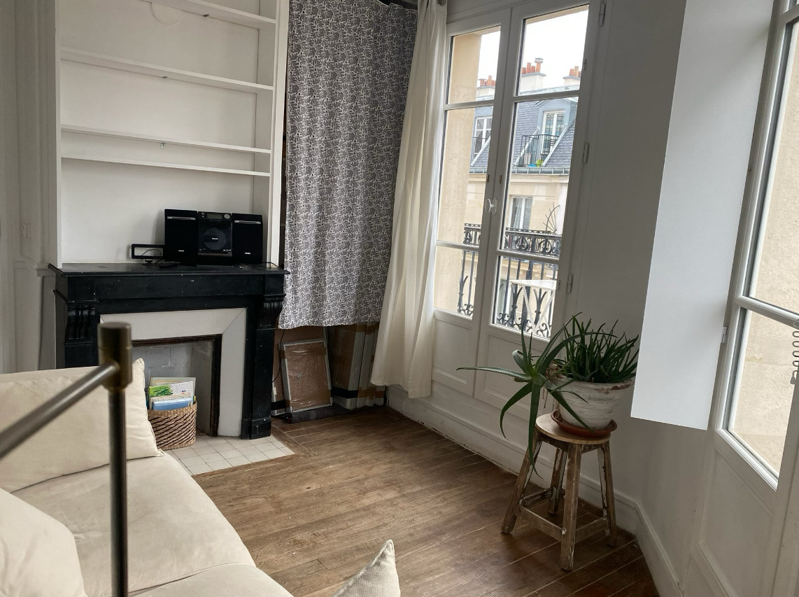 GreenGo Duplex plein sud face au Square Gardette (11e)