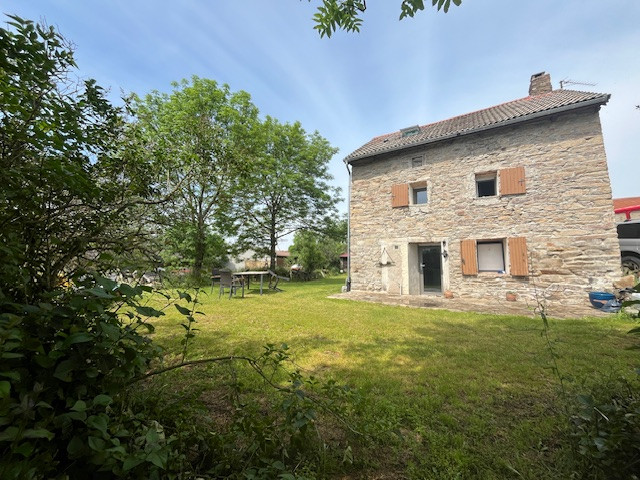 Ô grand bois la maison pierre