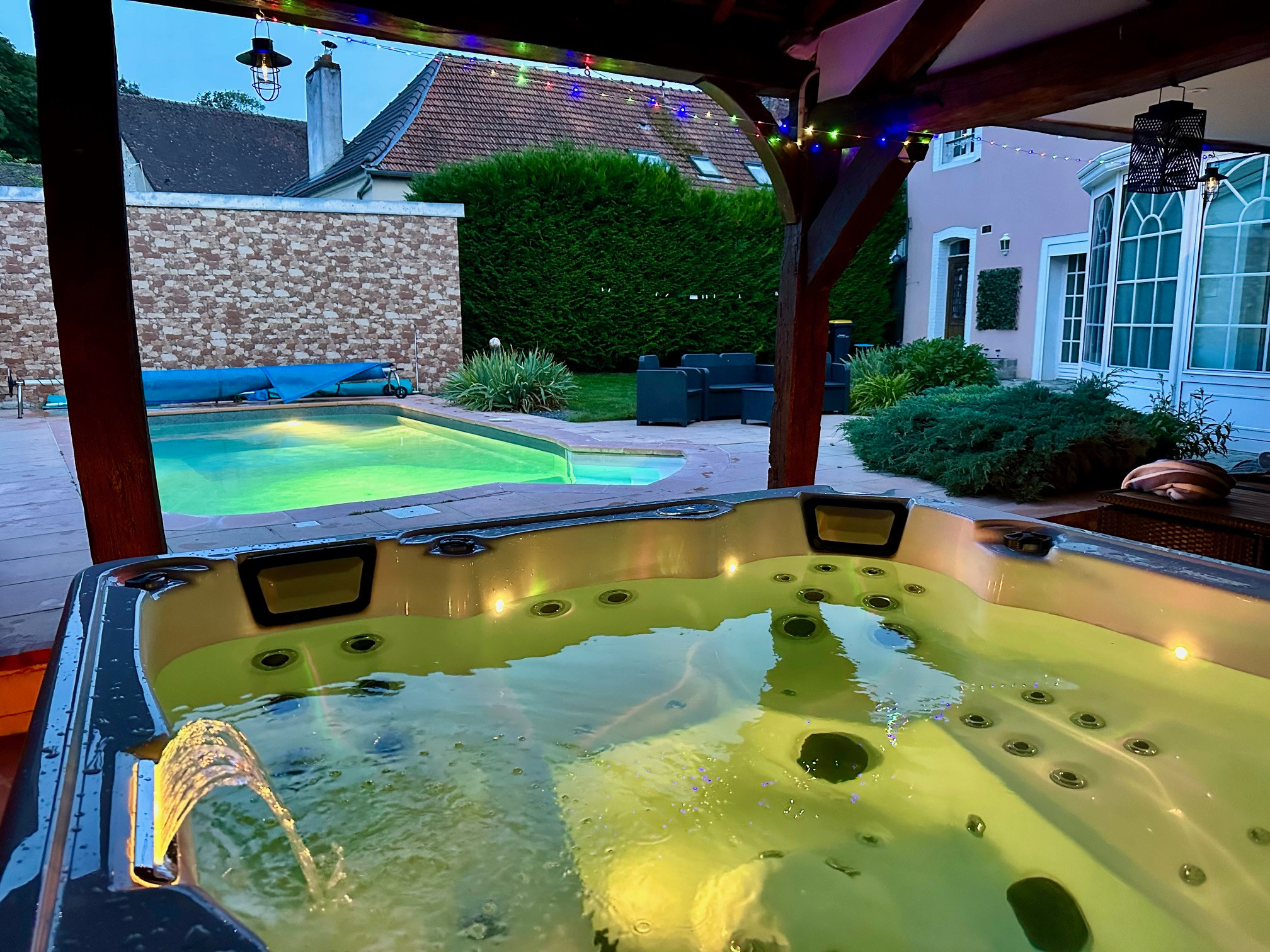 GreenGo Champagne Therapy