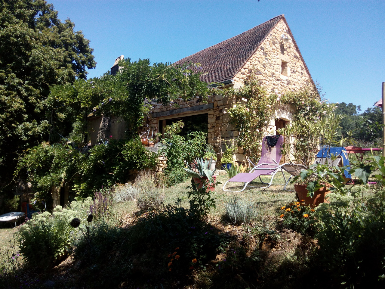 La chambre de Céline, chemin du lavoir