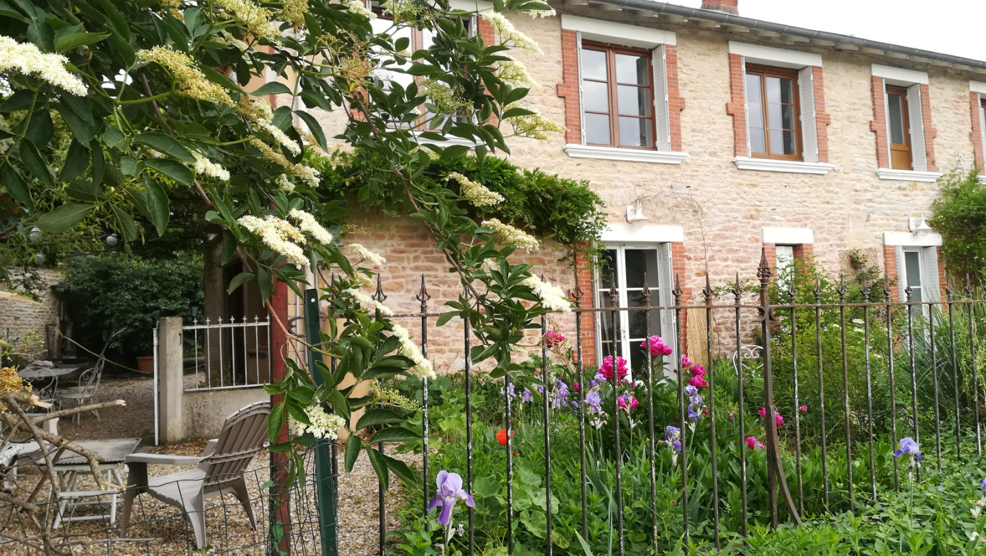  Saône-et-Loire À la campagne