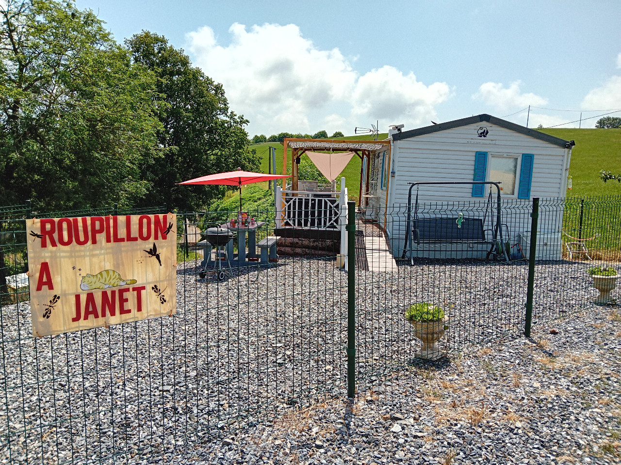 Hôte GreenGo: Roupillon à Janet / lieu dit le Janet 81250 Curvalle/ entre Albi et Millau / Spa/ Massage/ activié