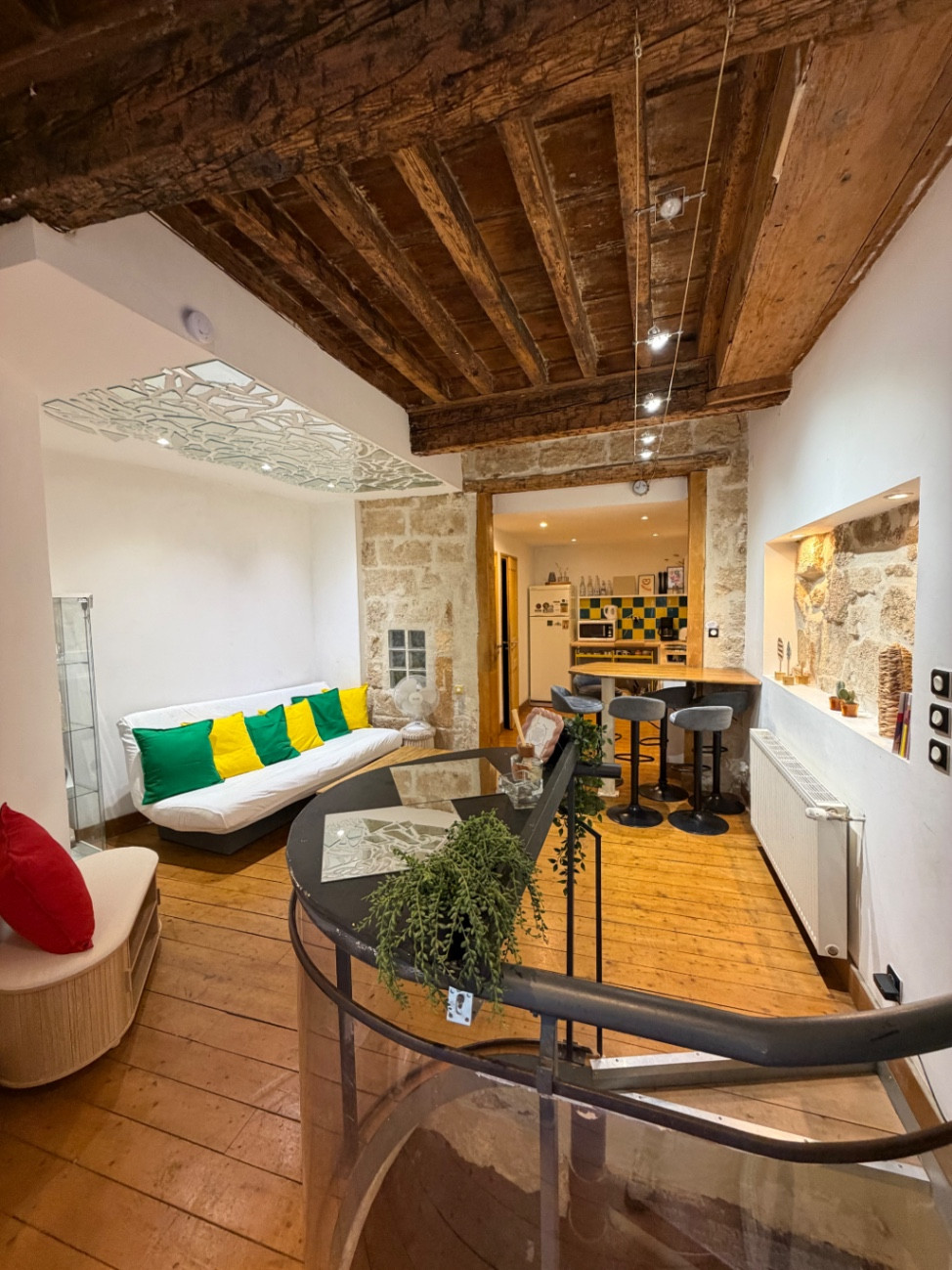 Appartement atypique dans Montpellier en rdc et r-1