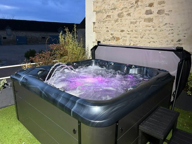 GreenGo Gîte de Neufontaine, Jacuzzi, salle de jeux, 12 couchages