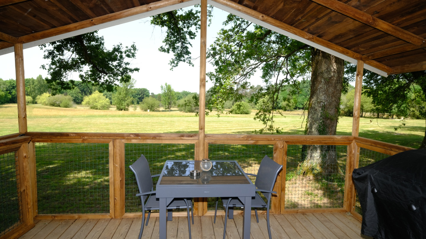 Logement GreenGo: "Solaro" Chalet sur Pilotis avec vue sur le lac