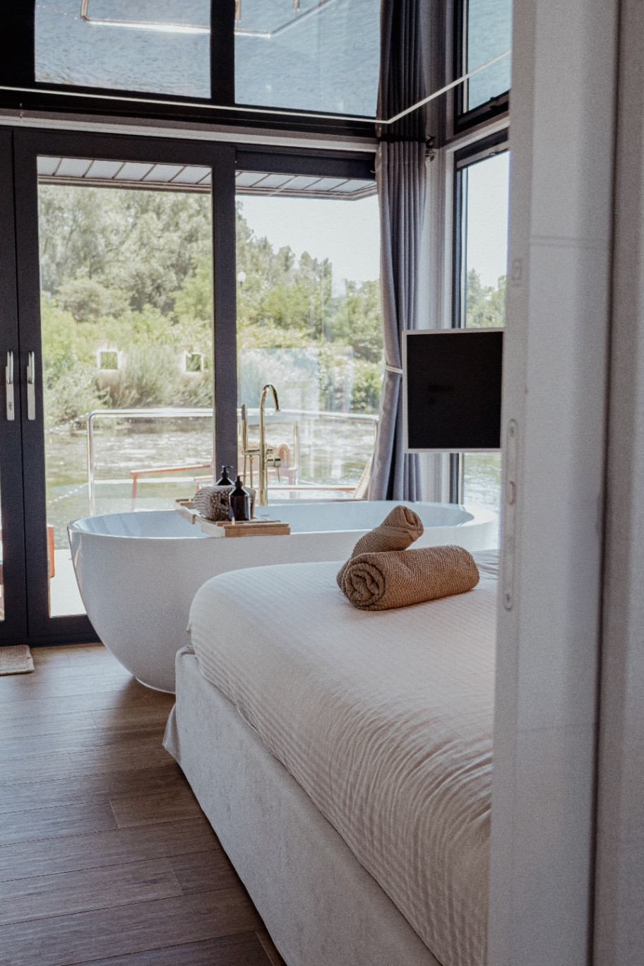 « Houseboat » Luxe • Spa • Toit-terrasse • Rhône Valence