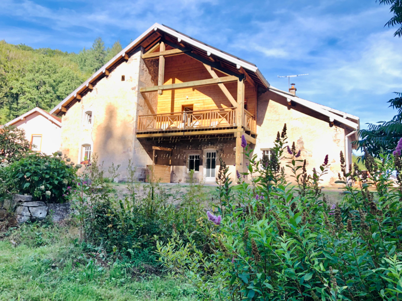 GreenGo Gîte au Pradin-échappée nature et détente spa.