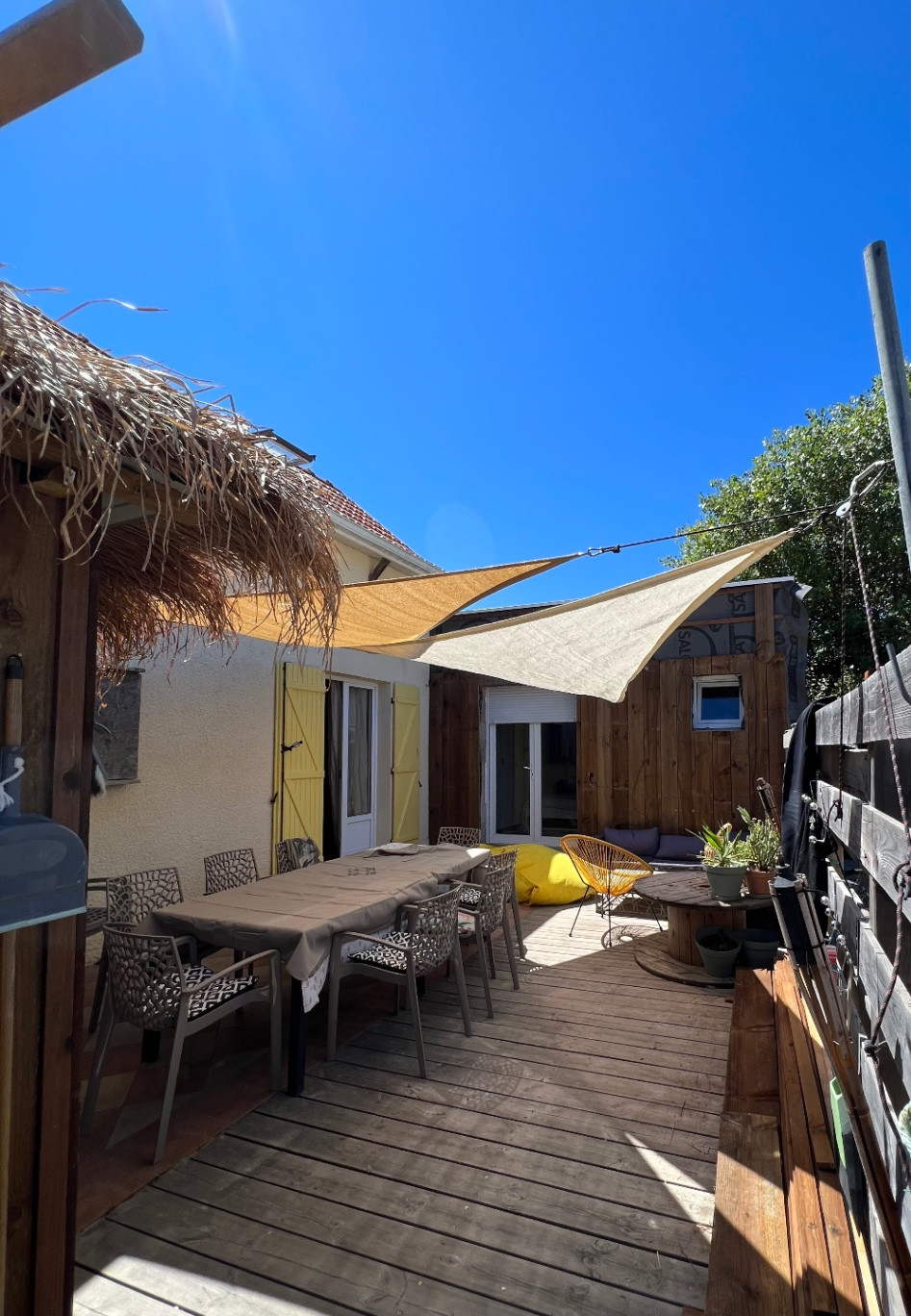 Villa Joepolly surf