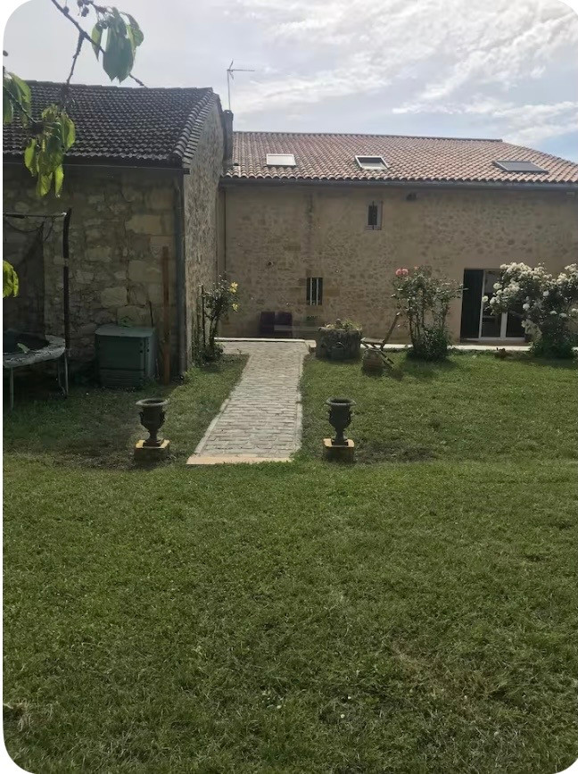 GreenGo Grande Maison en Pierre