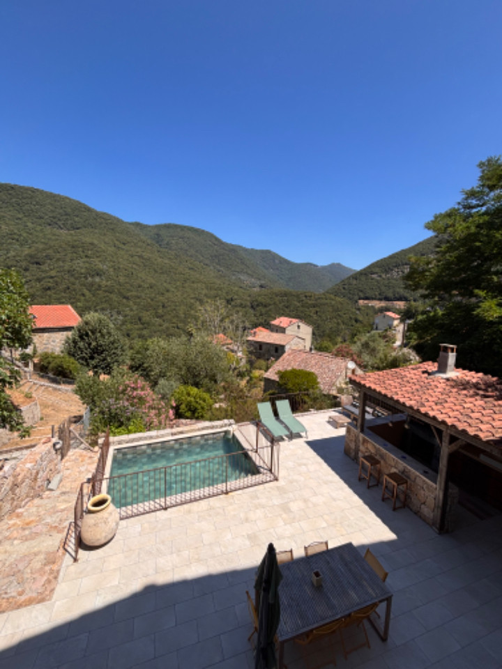 GreenGo Casa Arena maison de village Corse avec piscine au coeur de l'Alta-Rocca à Zoza