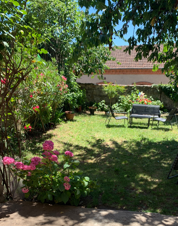 Superbe T2 avec terrasse et jardin