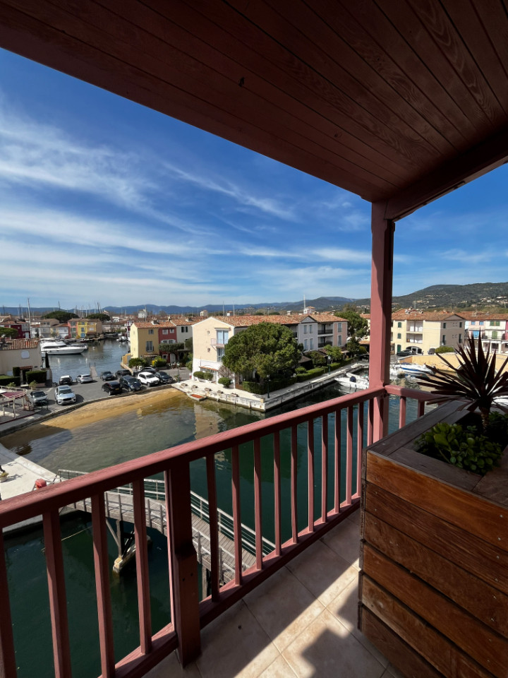GreenGo Vue imprenable sur les canaux à Port Grimaud