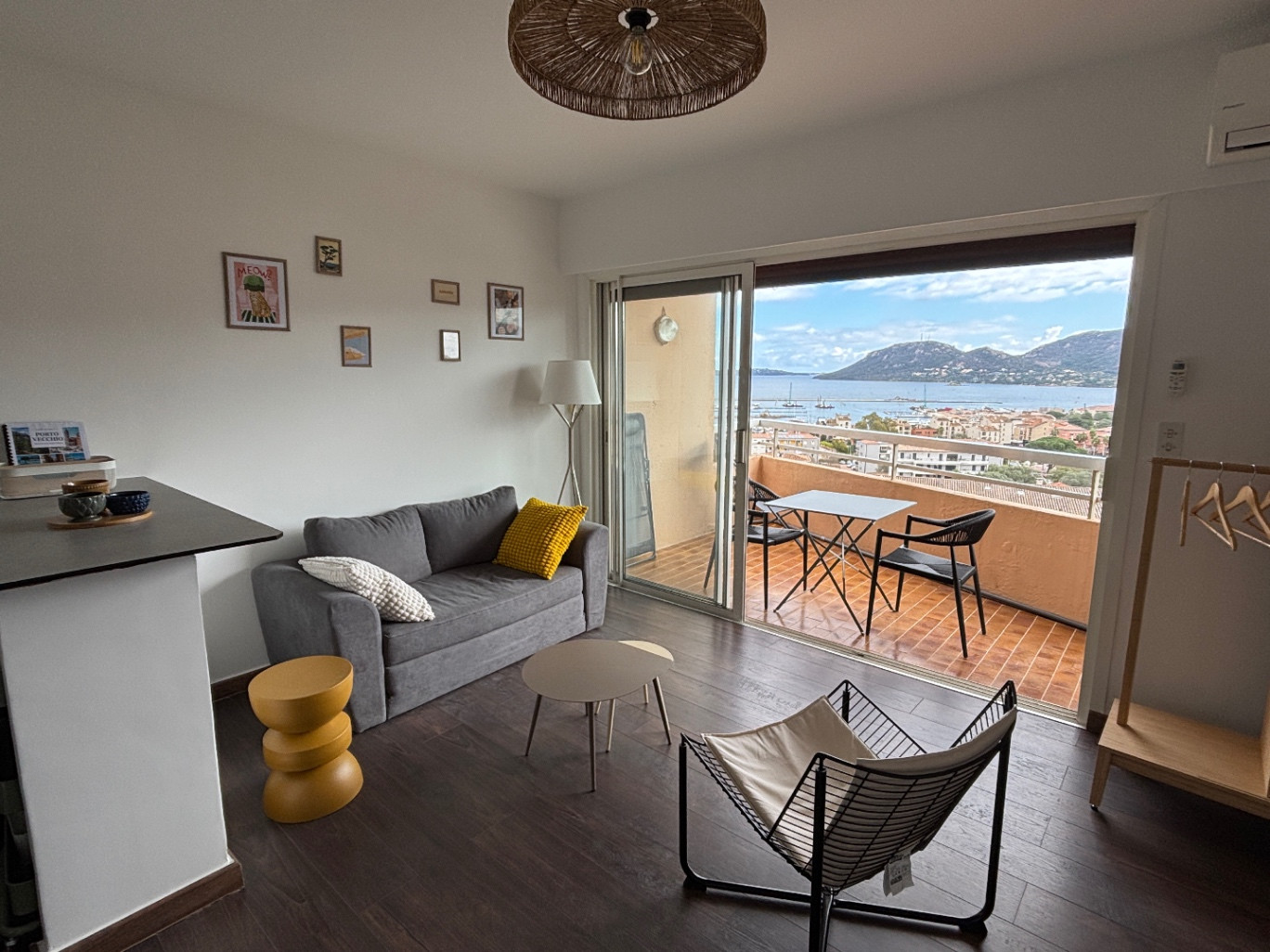 Appartement vue panoramique entre mer et ville