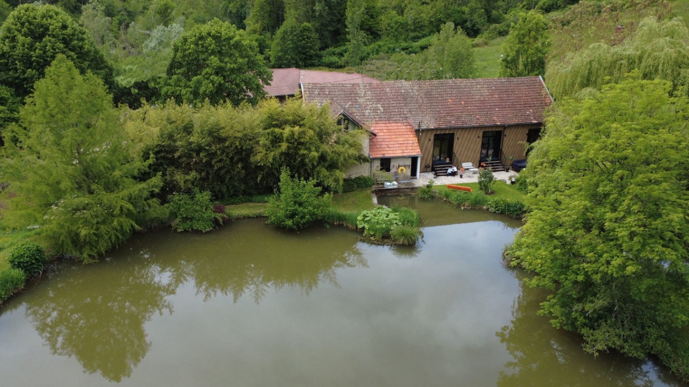 GreenGo Le10, Reflets dans l'Eau