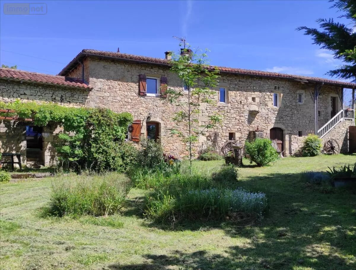 Logement GreenGo: Grande longére lotoise de charme