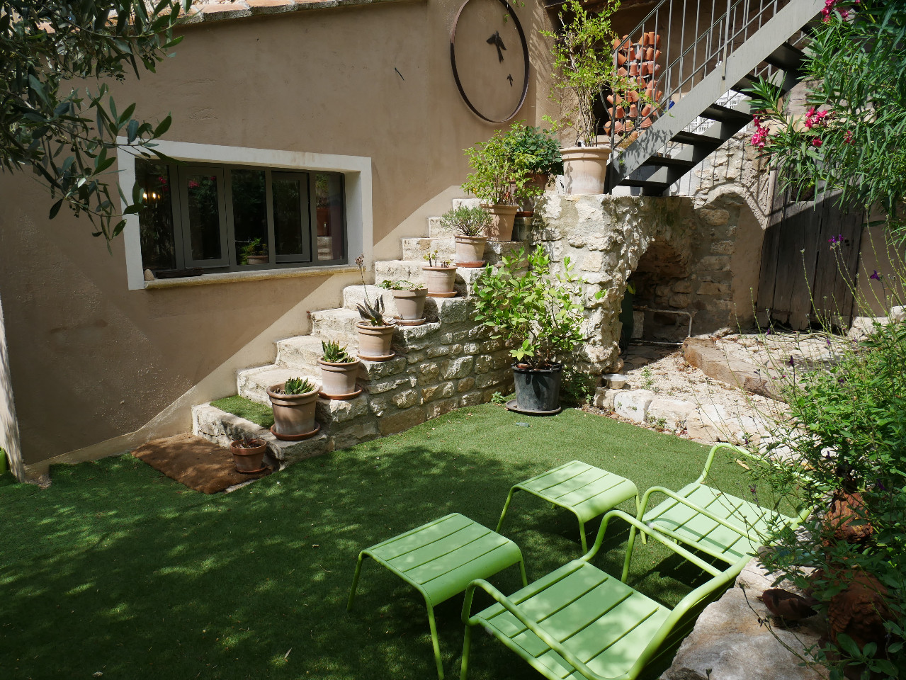 Charmant appartement avec petit jardin
