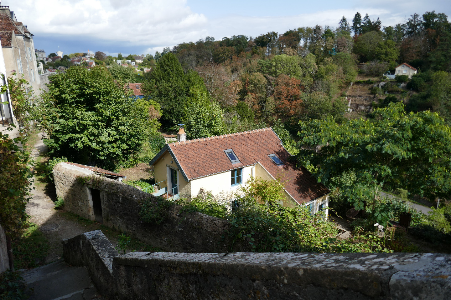 Sublime vue sur les jardins d'Avallon