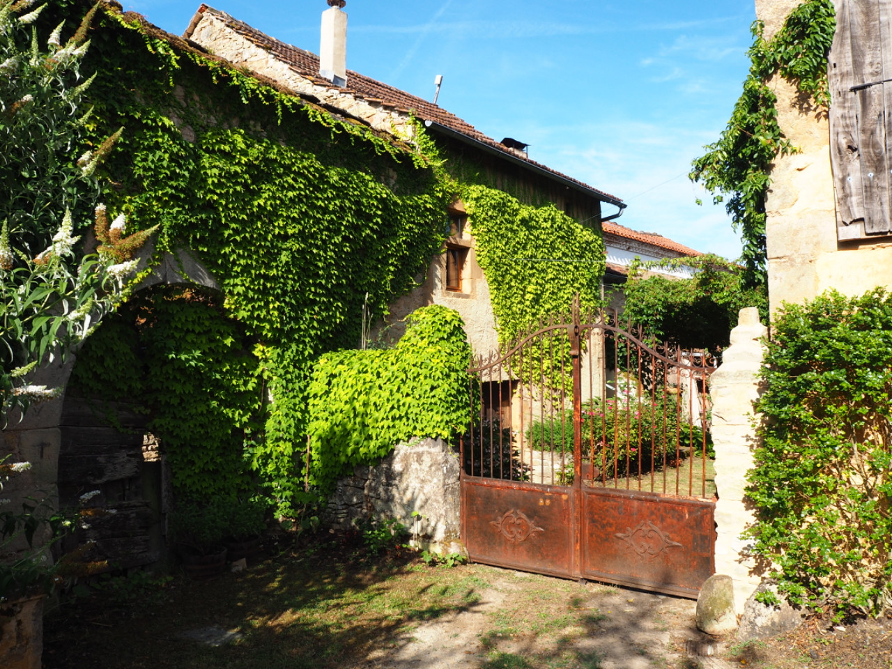 GreenGo Gite la Contie, bol d'air et de nature, à Najac (aveyron)