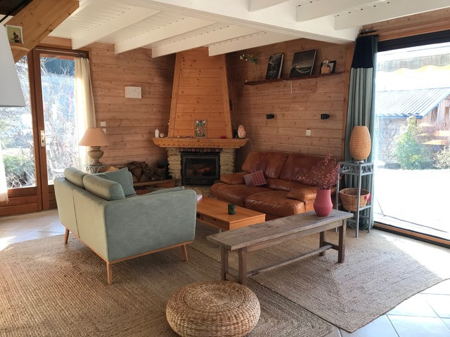 Joli chalet original, charme de la nature et du calme dans le parc du Vercors