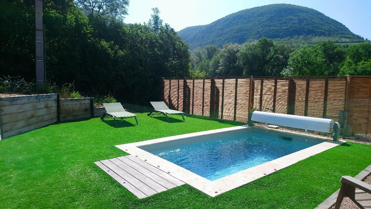 GreenGo Villa Larzac - piscine balnéo - 3 chambres - 2 sdb - 6 pers.