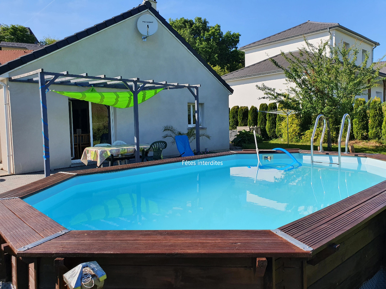 Logement GreenGo: Villa écologique 4 chambres avec piscine 10 minutes Besançon