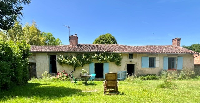 La Maison bleue du Vieux-Vouhé