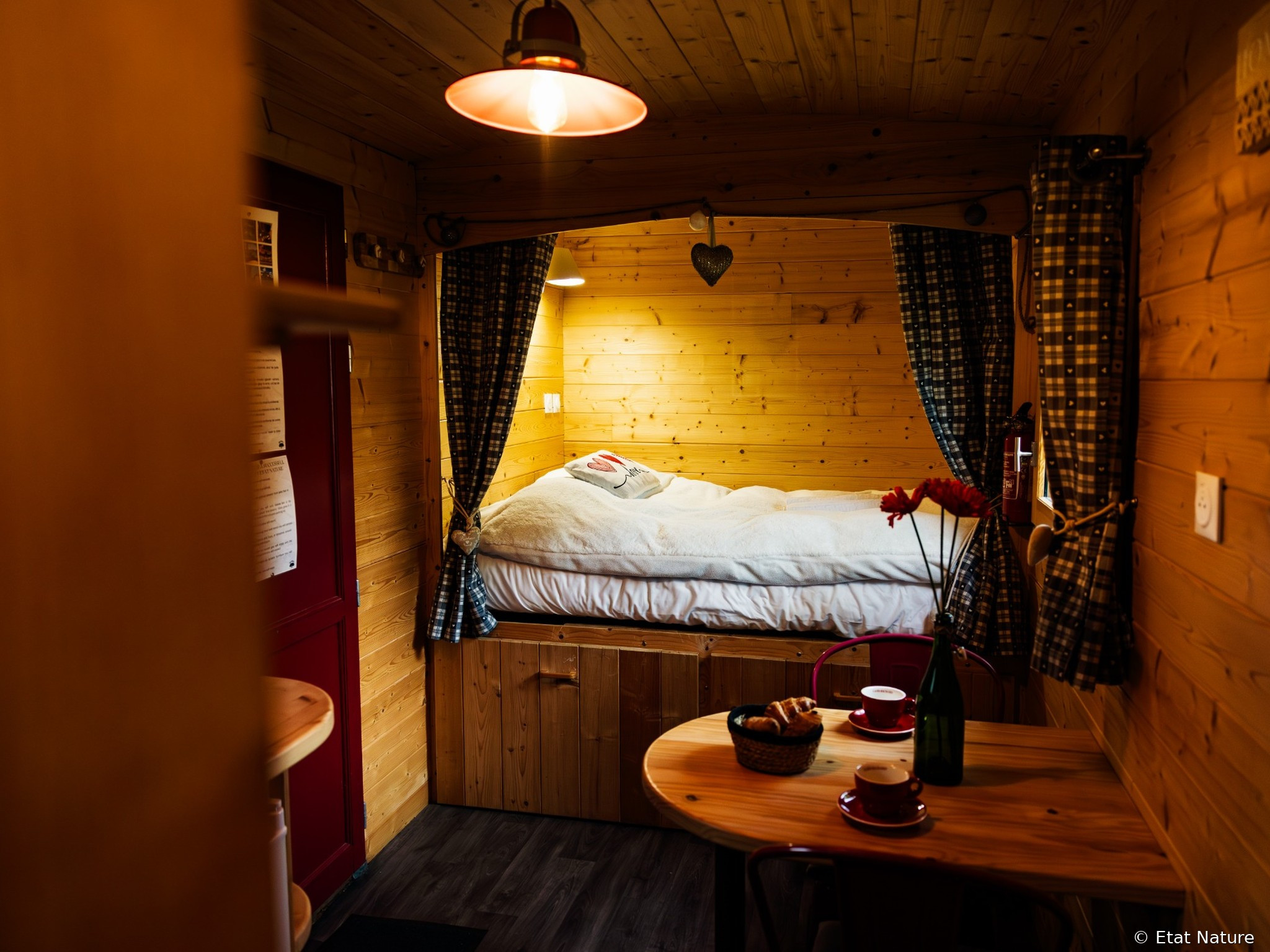 Logement GreenGo: La tiny house - Roulotte toute équipée à Etat Nature