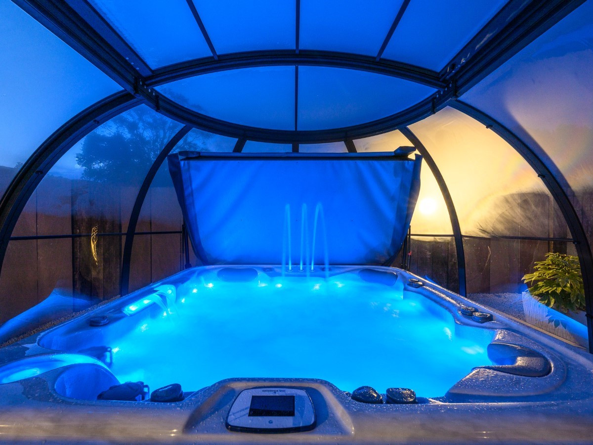 GreenGo L'Ascalon Gîte Spa 4* en Normandie avec jacuzzi.