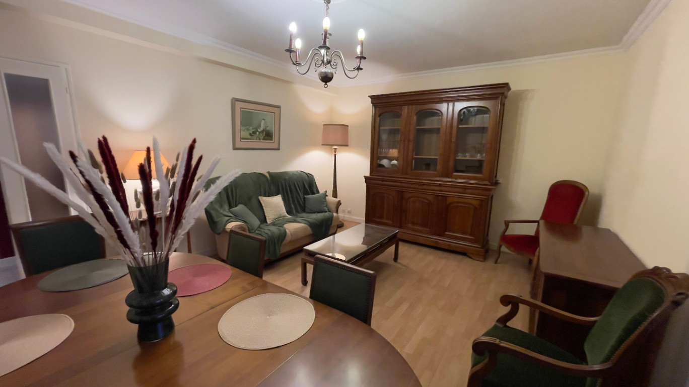 Un appartement calme et élégant au vert