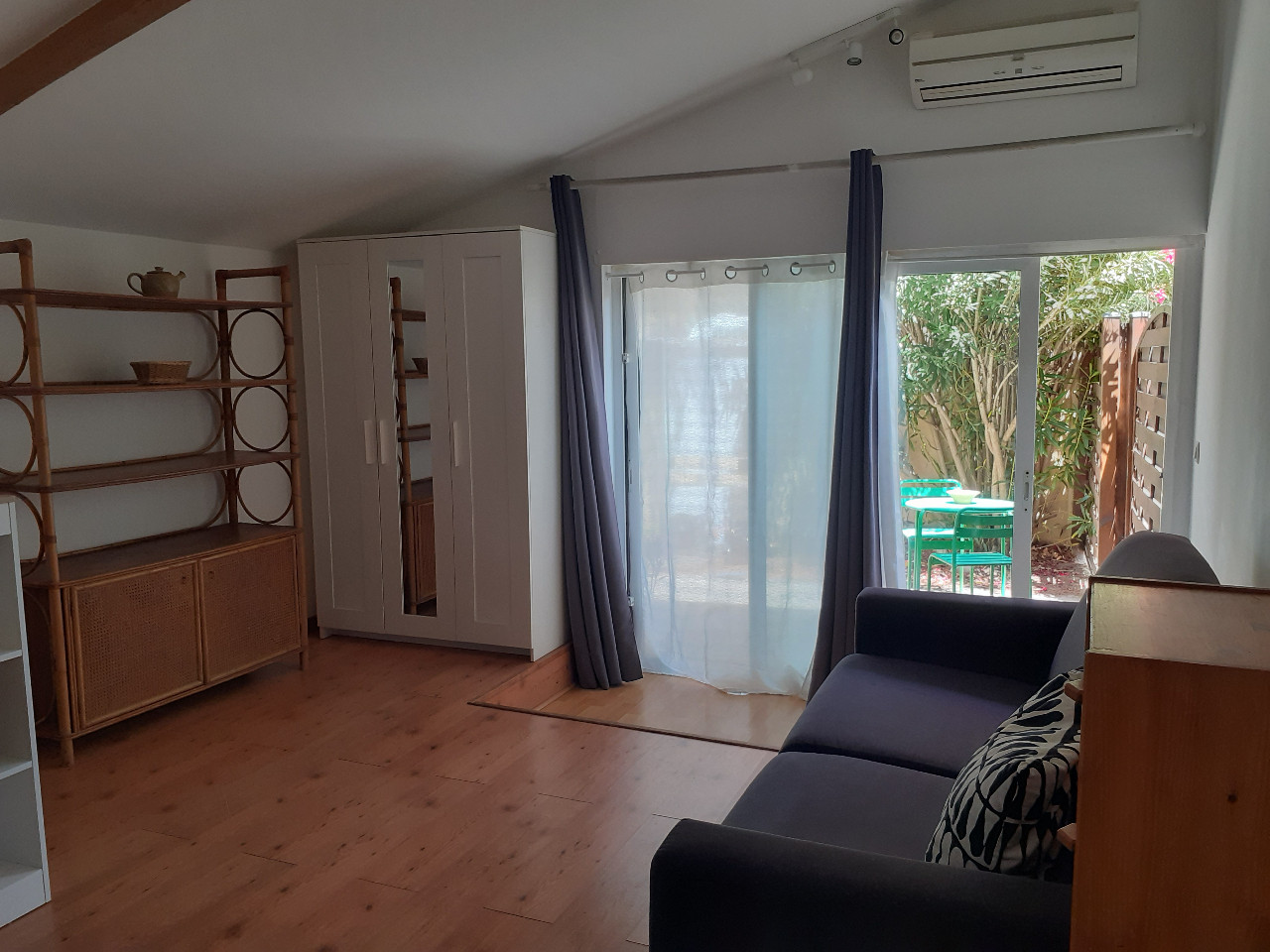 Hôte GreenGo: Près Avignon maisonette climatisée +jardinet calme