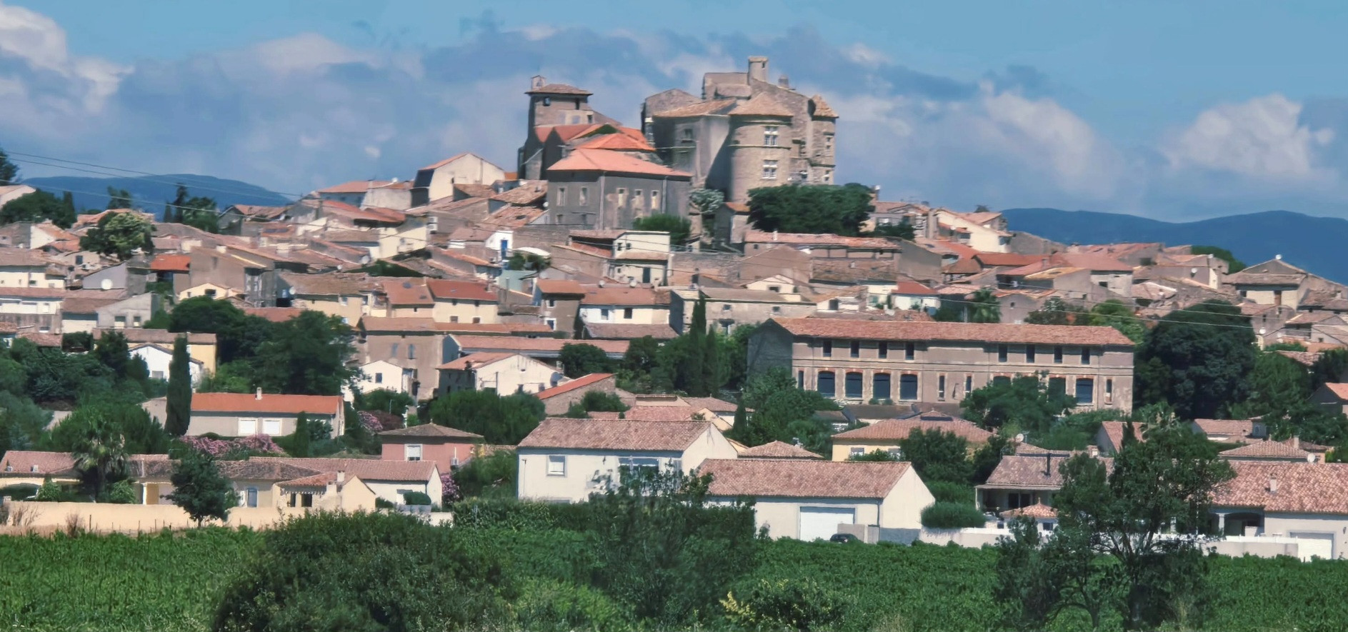GreenGo Havre de paix au cœur du Sud : appartement cosy, climatisé, piscine, mer & trésors du Languedoc