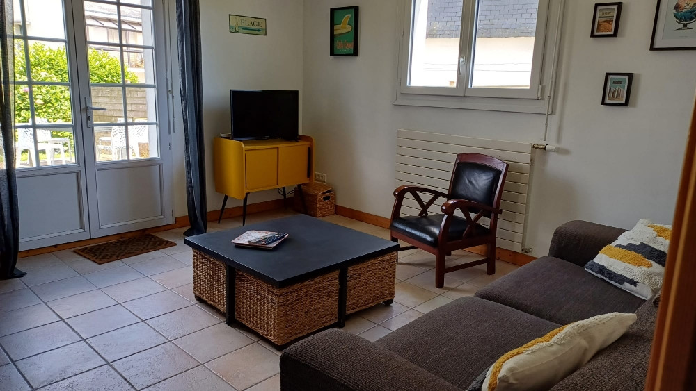 Au calme, appartement T4 indépendant avec jardin privatif à 5 mn à pied de la mer
