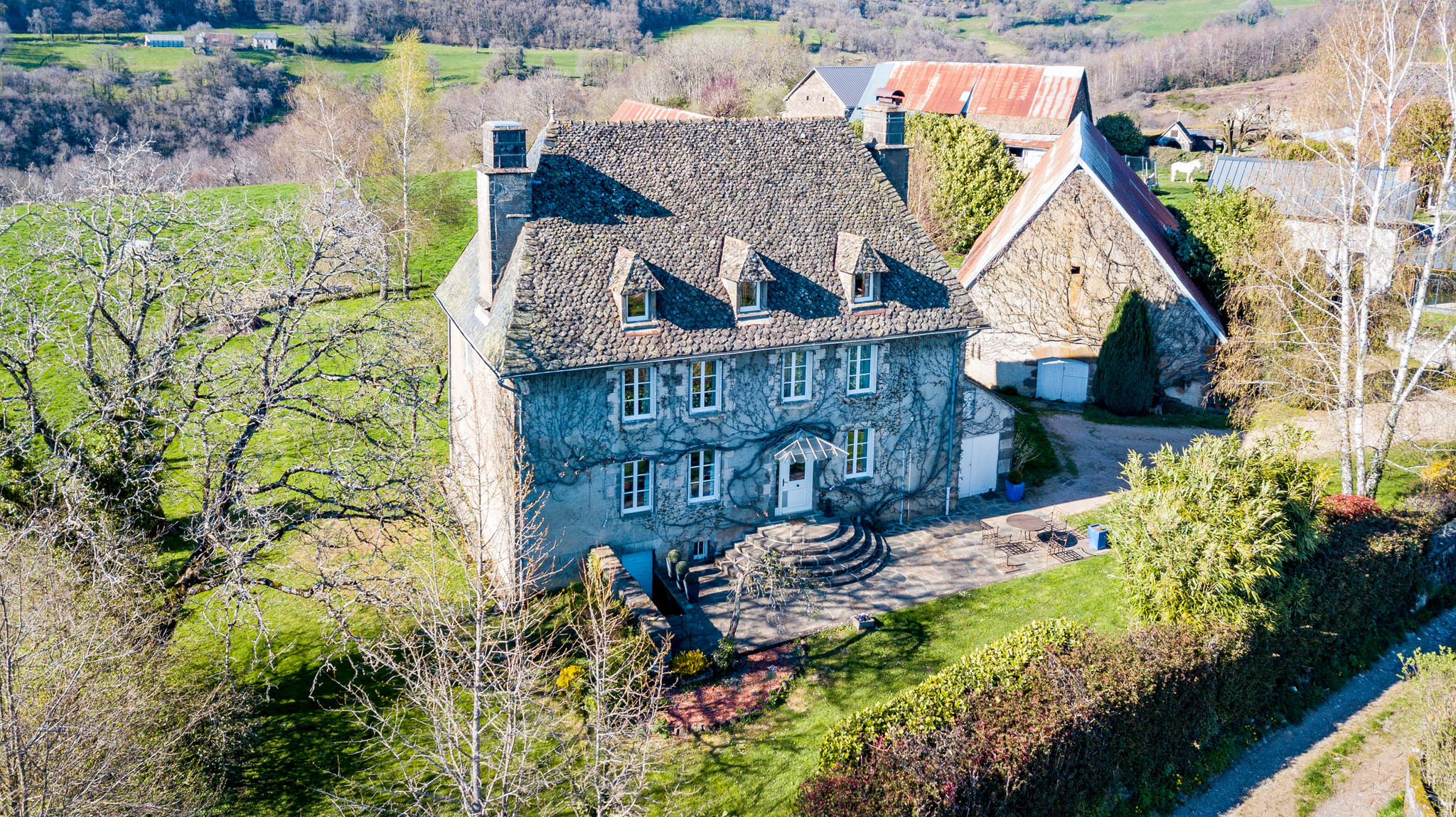 Maison du Bonheur Cantalien