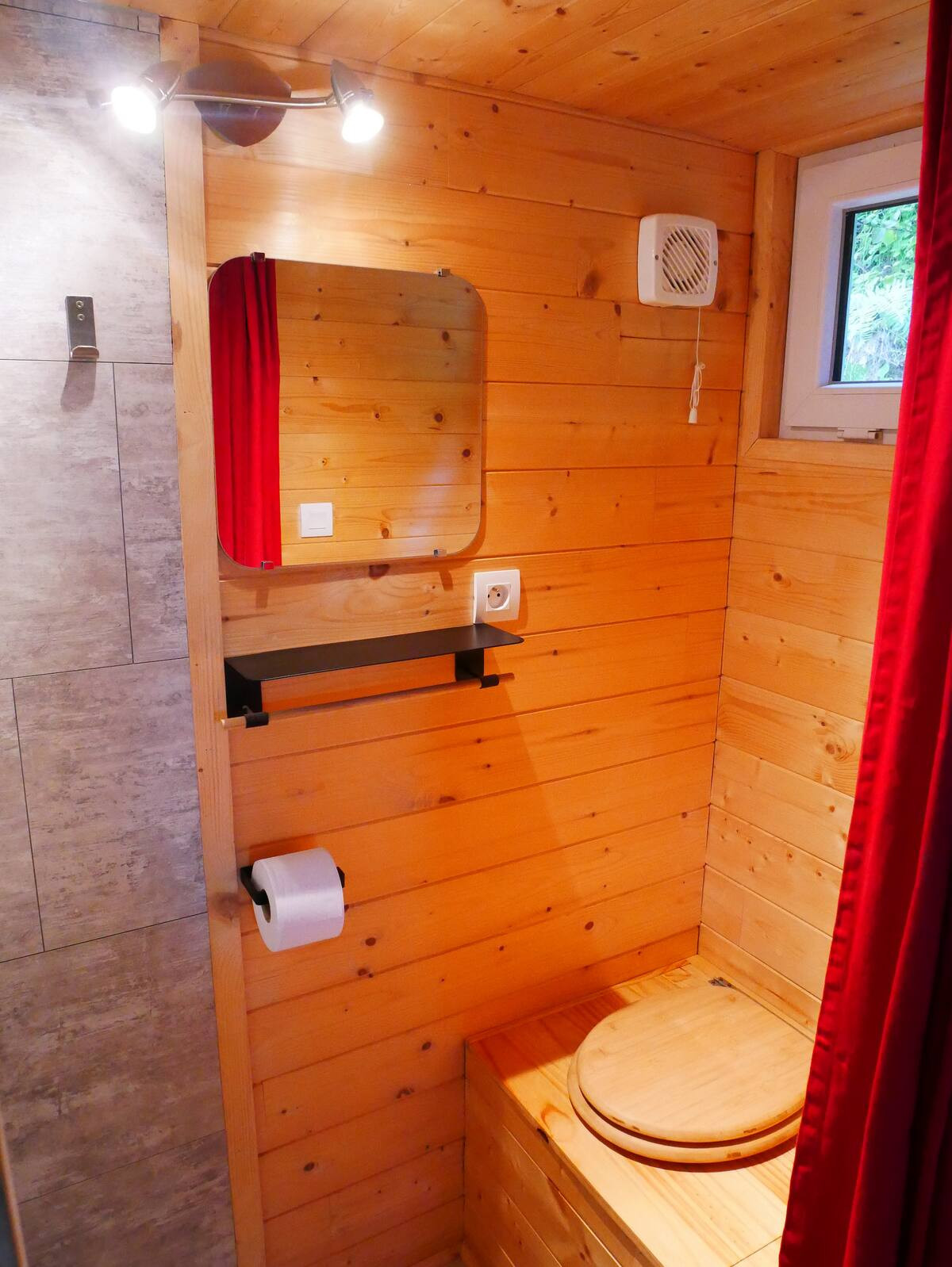Logement insolite Ardèche À la campagne