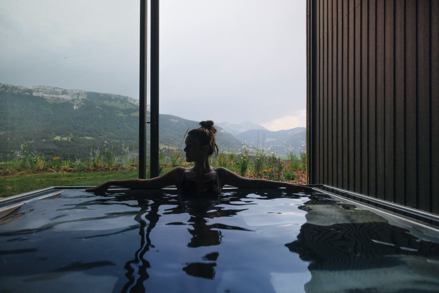 Unik Lodges Annecy - Aurore - Nuit insolite avec vue montagne et spa privé