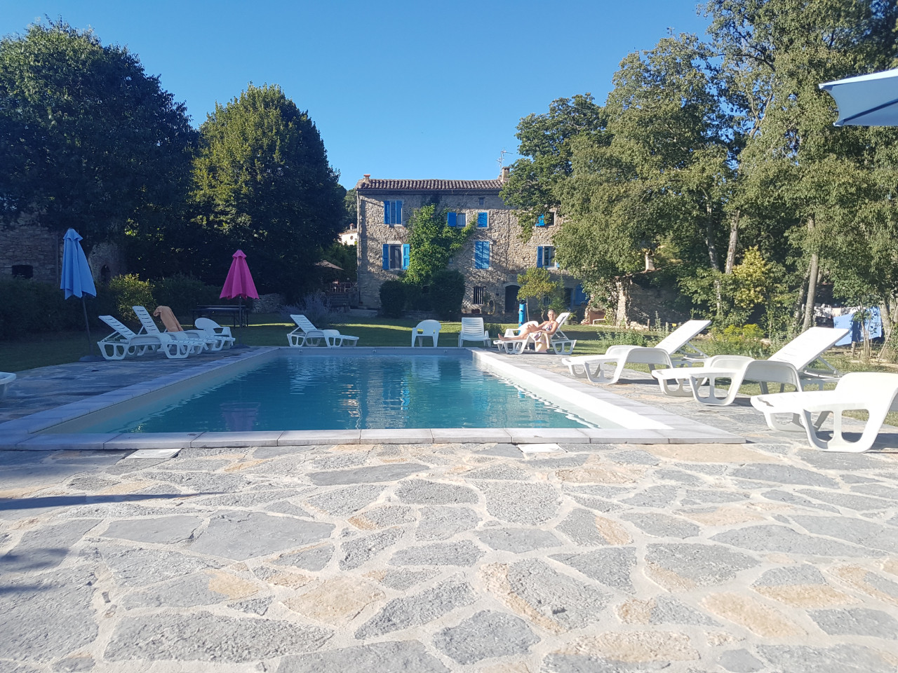 Le gîte de Malignos​ - grand gîte de charme avec piscine au pied des Cévennes