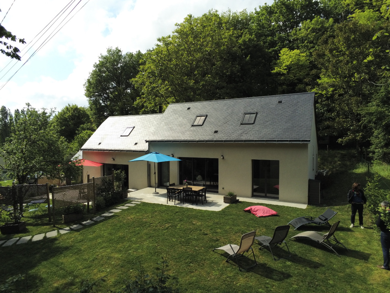 Gîte de la Rabaterie (15 places) accepte les animaux.