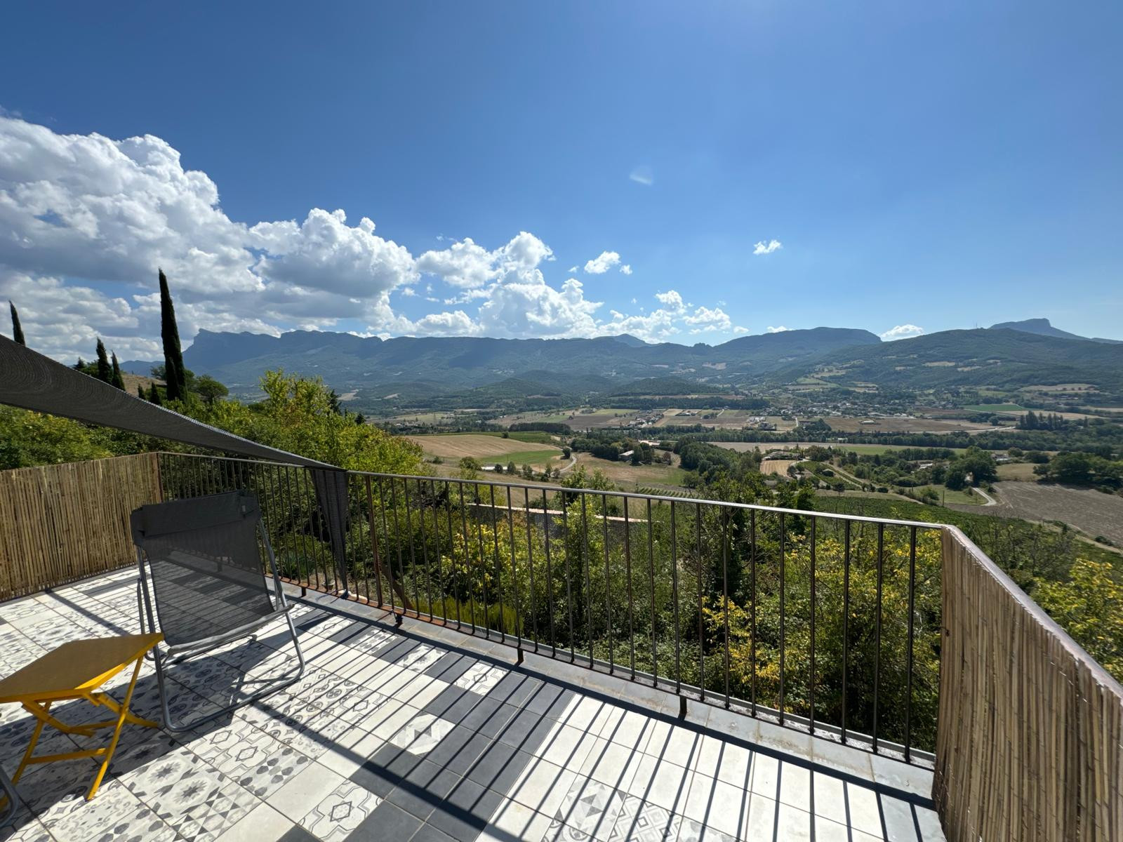 Logement GreenGo: Maison avec toit terrasse vue panoramique / Village perché