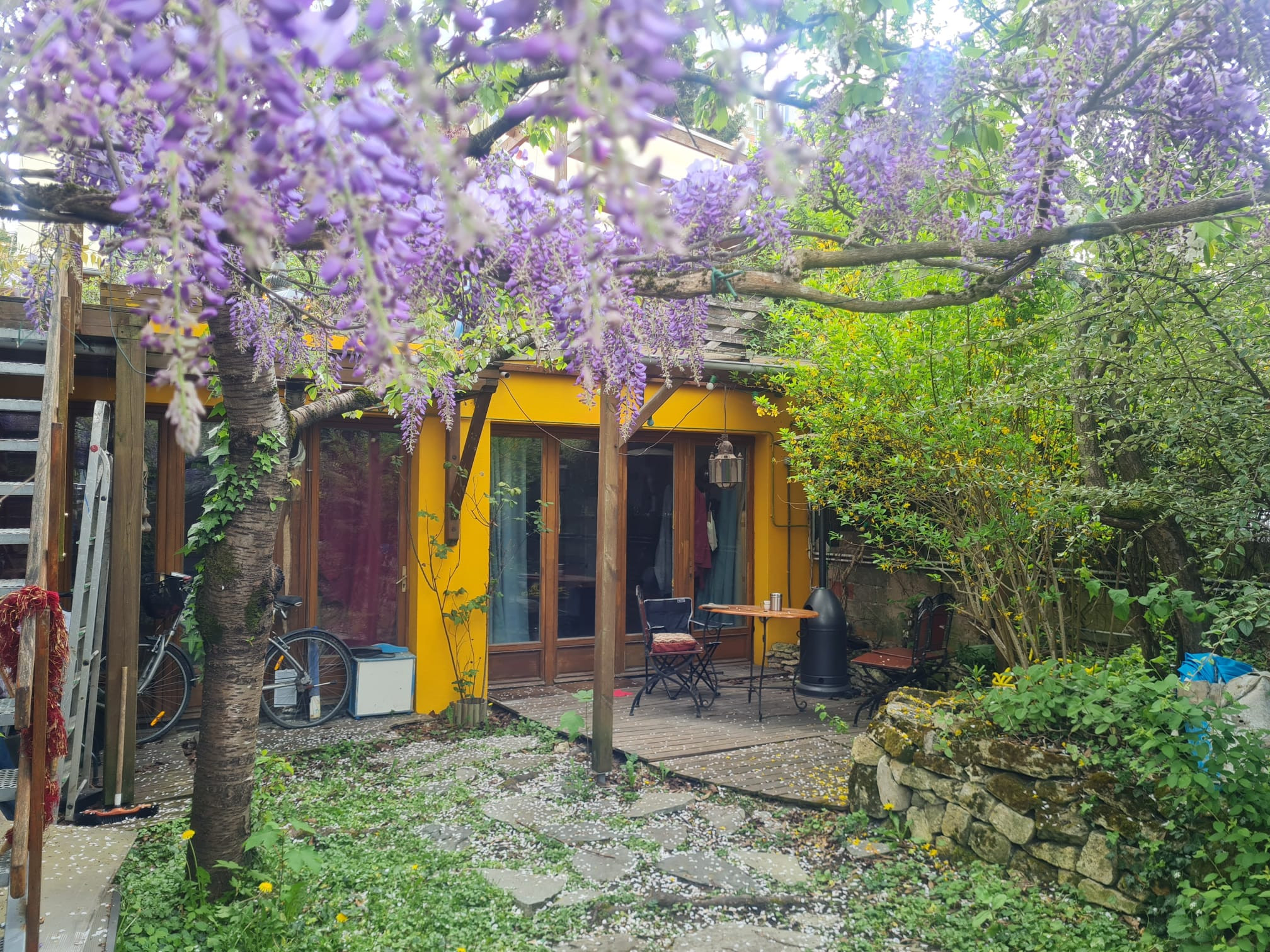 Une maisonnette chaleureuse
