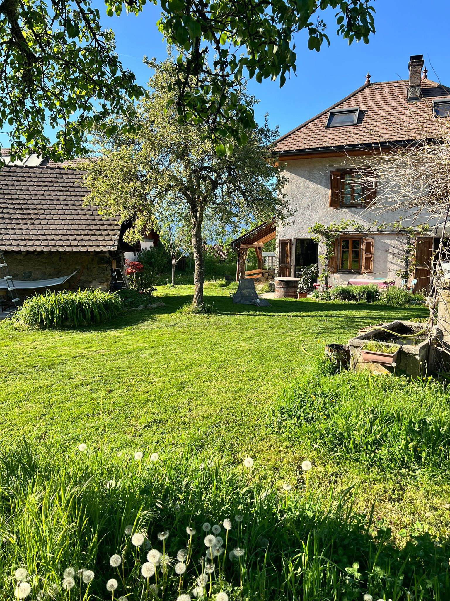 Belledonne authentique maison familiale en Pierre