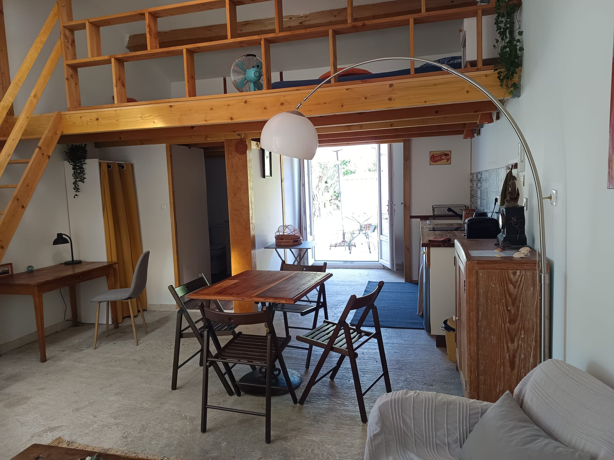 Studio cosy