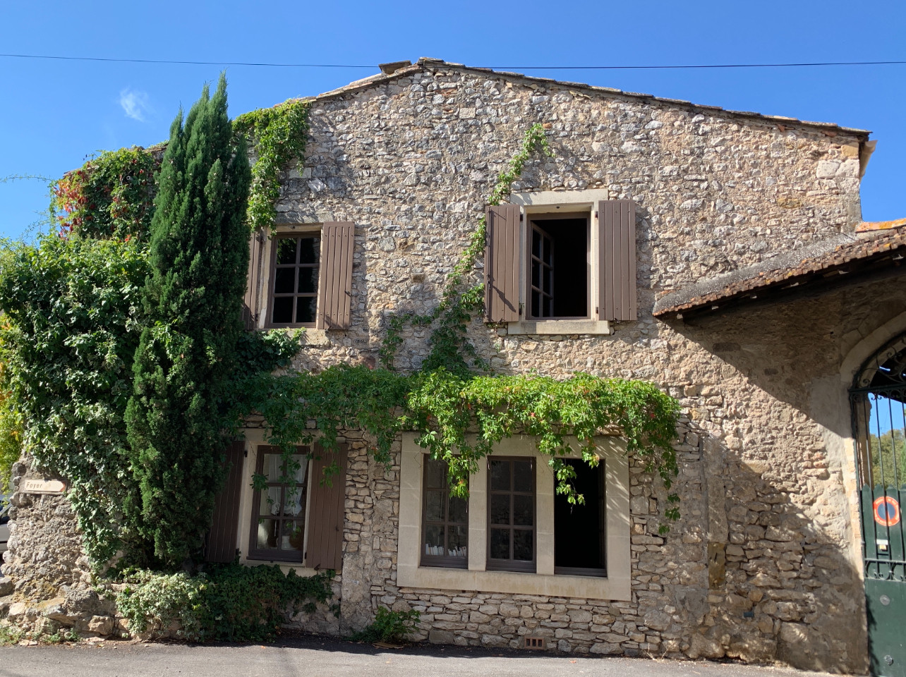 GreenGo Maison d'hôtes, la Magnanerie de Dions entre Uzès et Nîmes, proche Pont du Gard