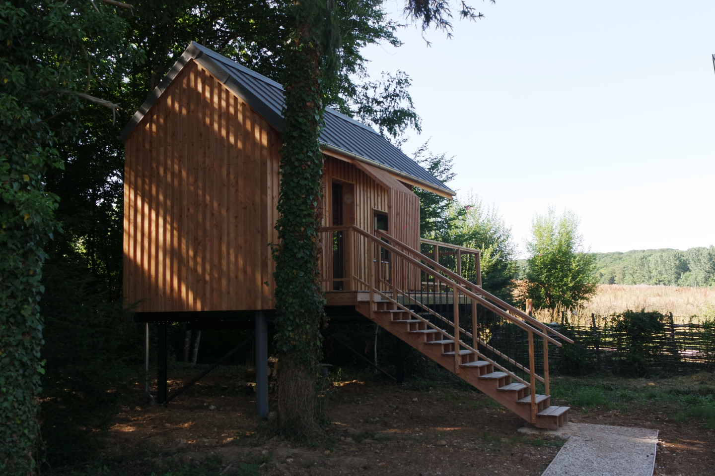 GreenGo Cabane sur pilotis - écologique et insolite