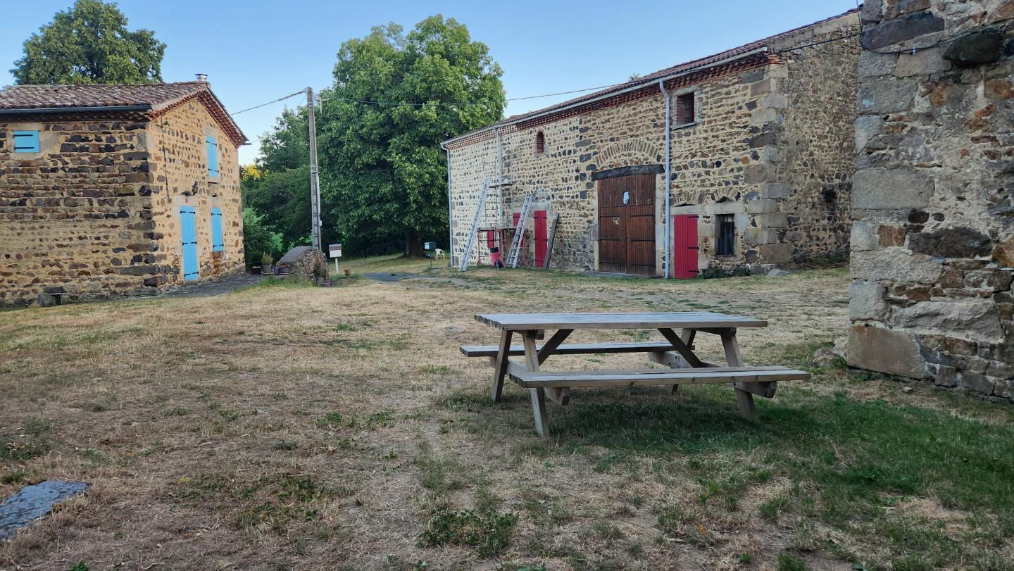 GreenGo Gîte Auvergne-Rhône-Alpes À la campagne