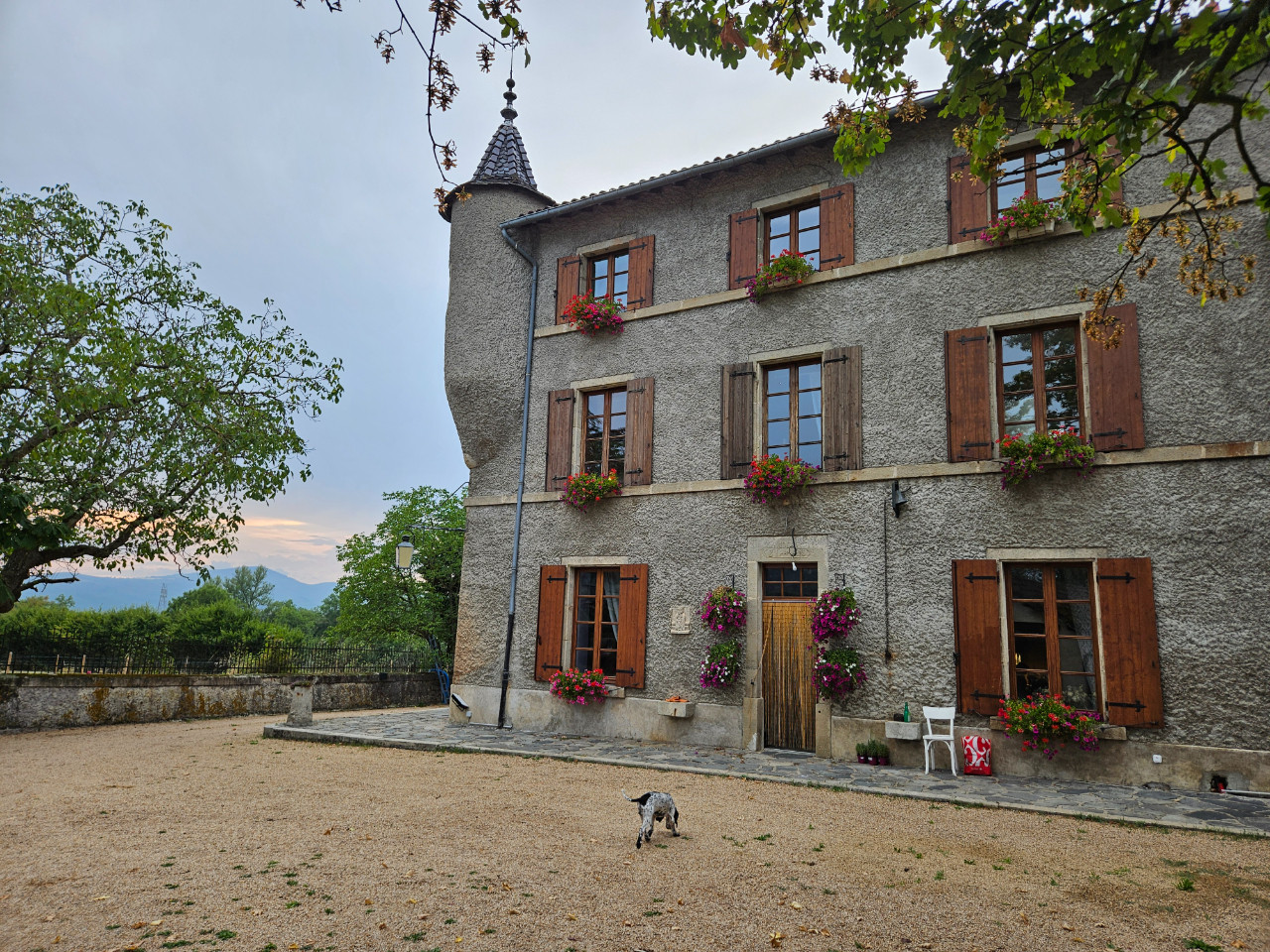 GreenGo Domaine d'Éden Château les Tourelles