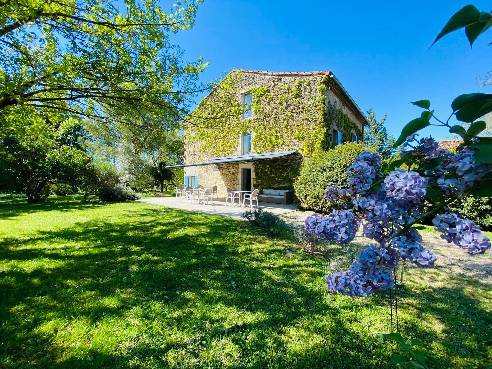 GreenGo Le Clos Pastel Piscine-Jacuzzi-Adulte Only