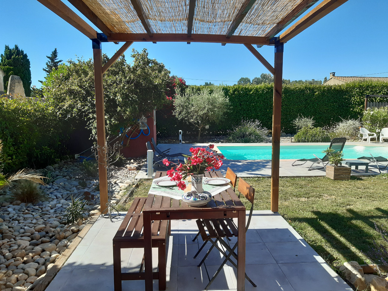 Le mazet Calme et sérénité aux portes d'Avignon...