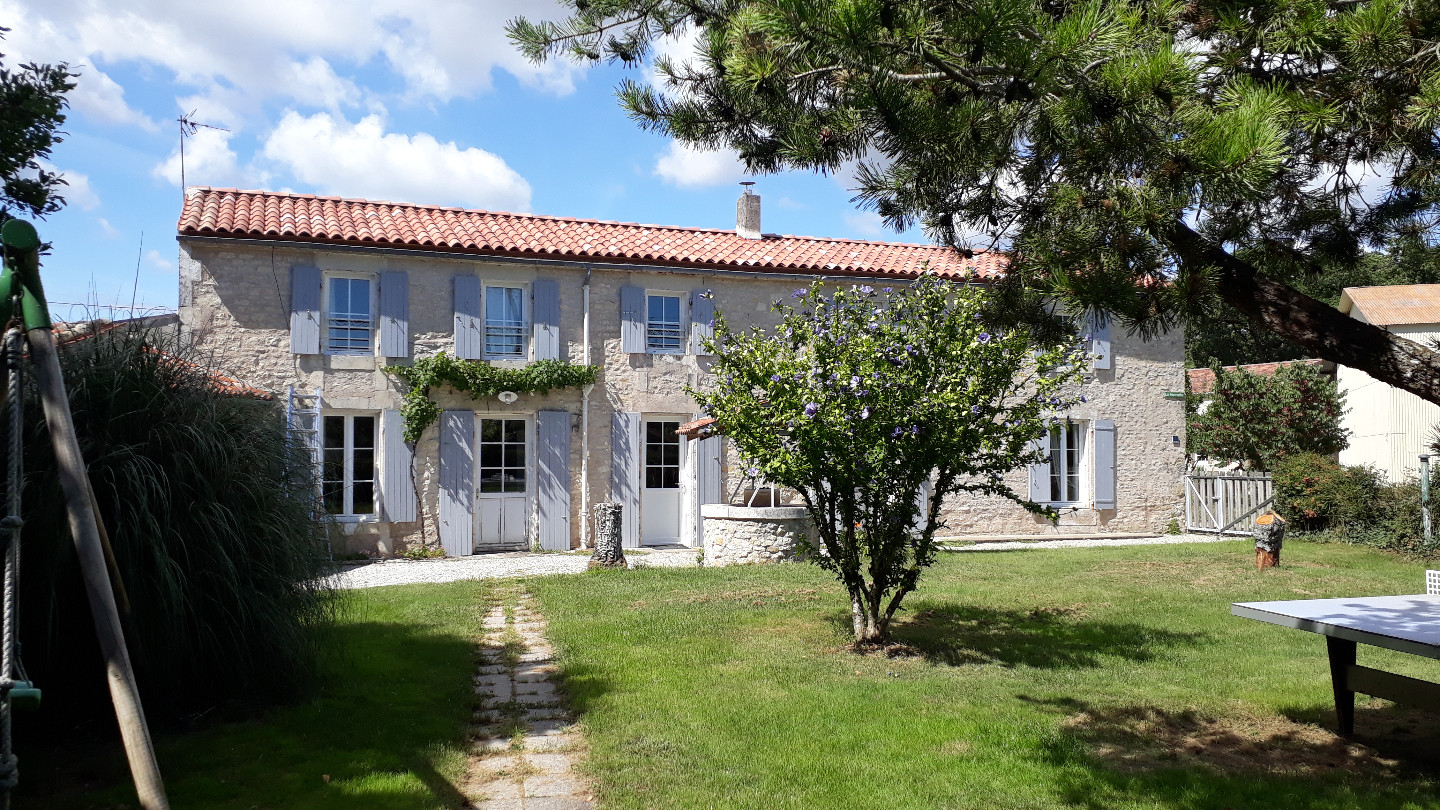  Charente-Maritime À la campagne